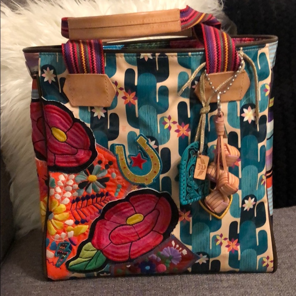 Consuela tote